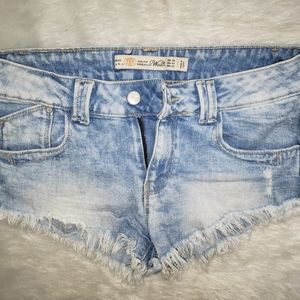 Zara Traffaluc jean booty shorts extra small 26